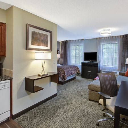 Staybridge Suites Louisville - East By Ihg Kültér fotó