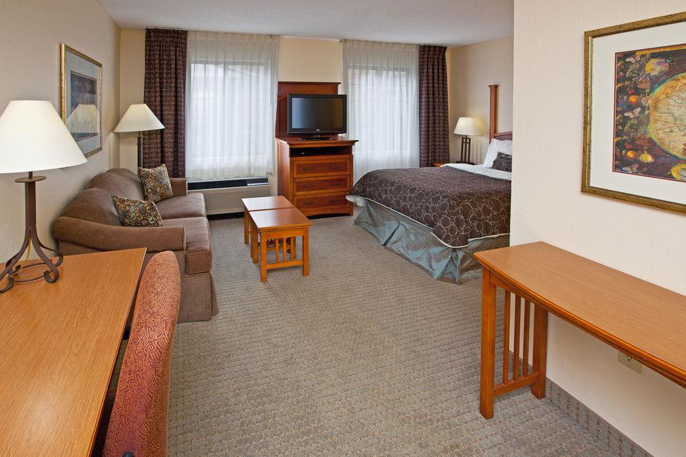 Staybridge Suites Louisville - East By Ihg Kültér fotó