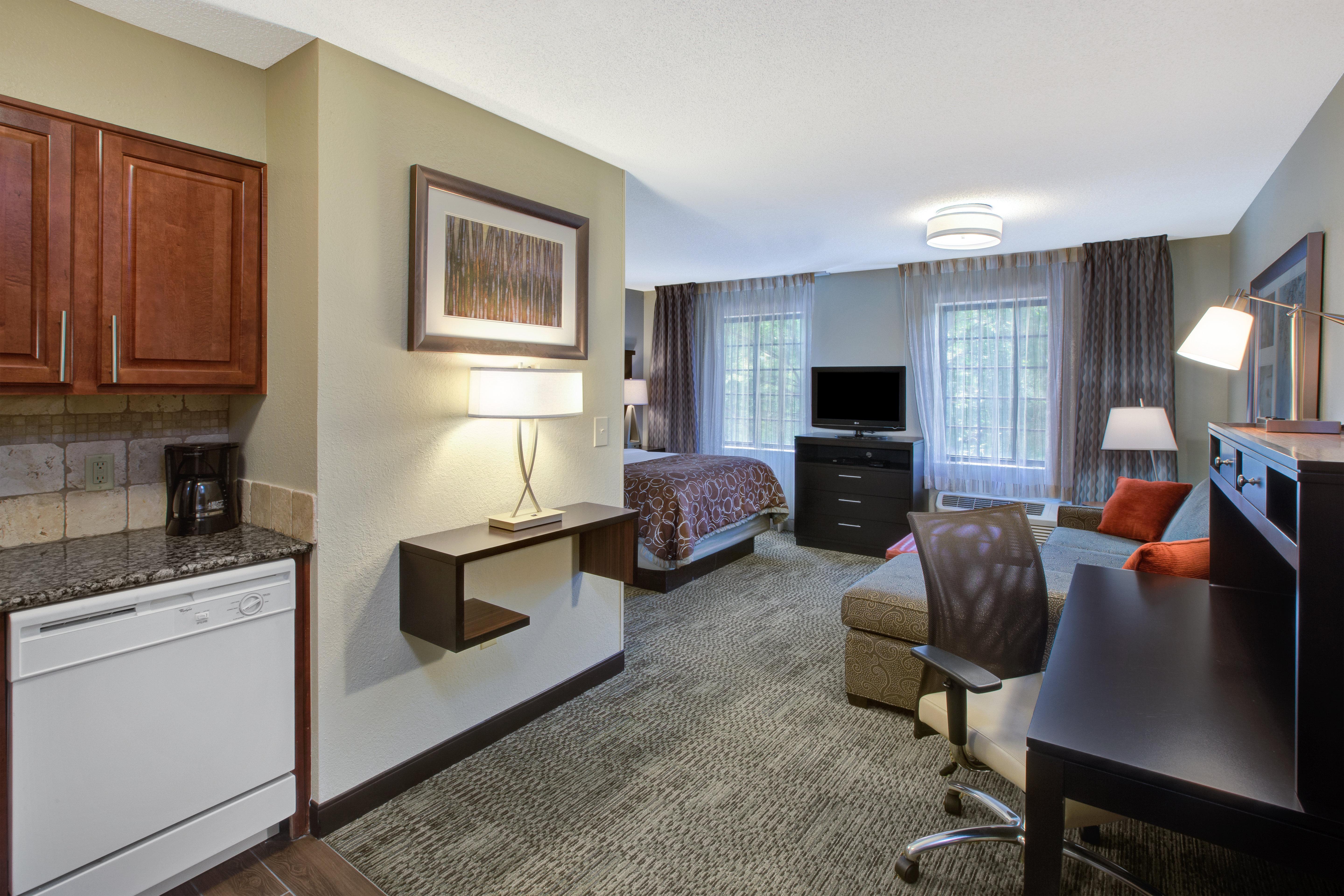 Staybridge Suites Louisville - East By Ihg Kültér fotó