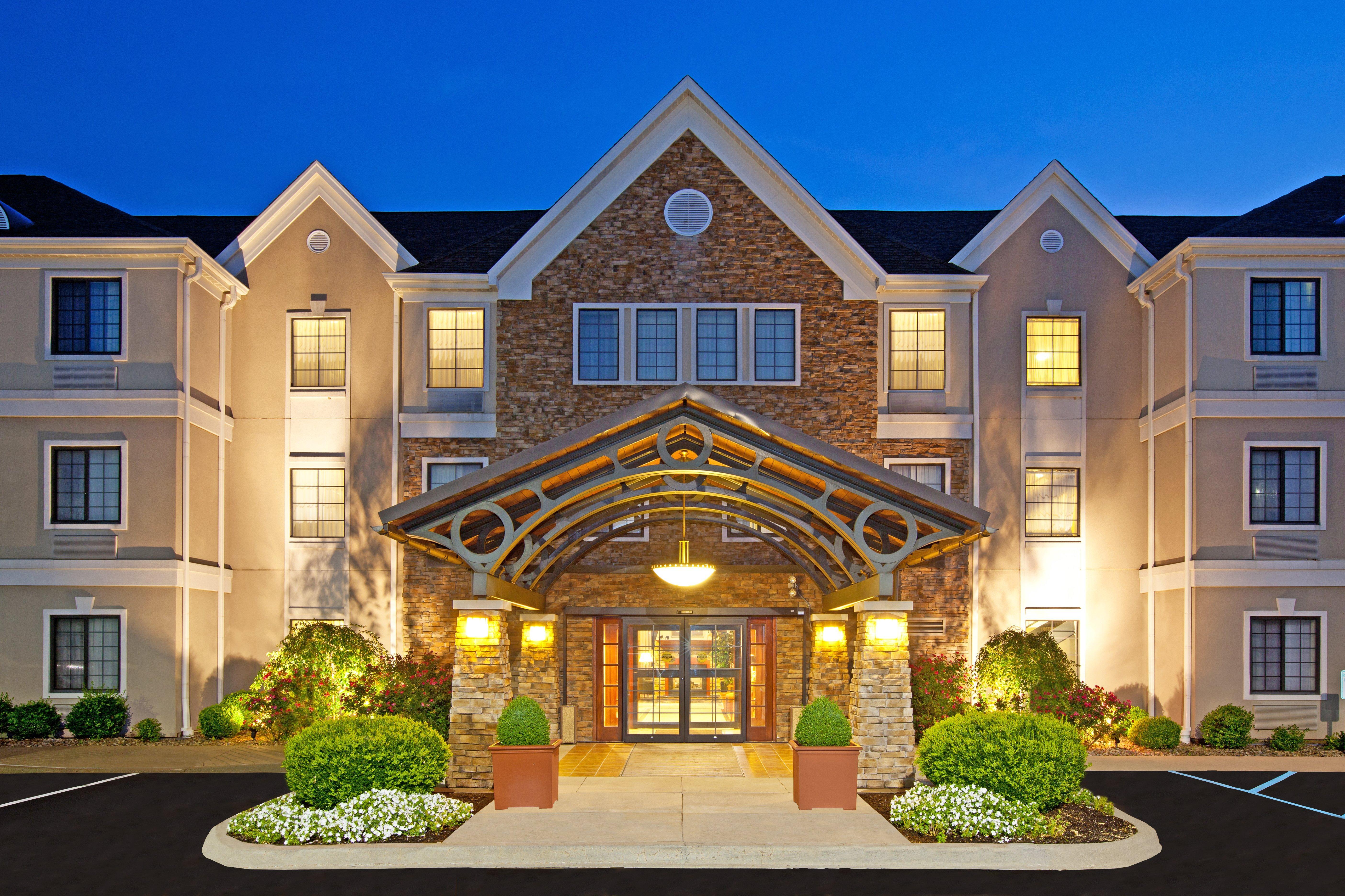 Staybridge Suites Louisville - East By Ihg Kültér fotó