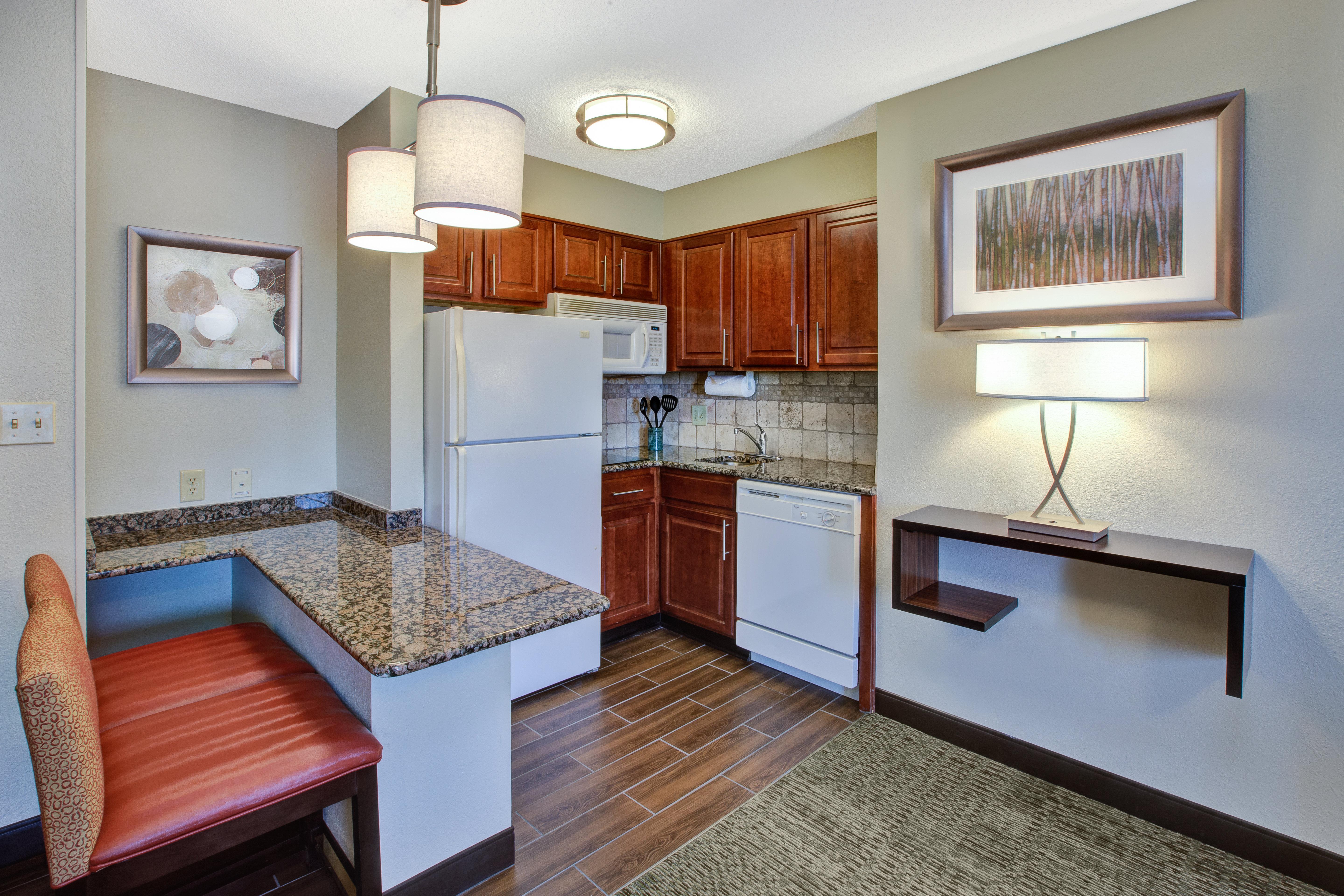 Staybridge Suites Louisville - East By Ihg Kültér fotó