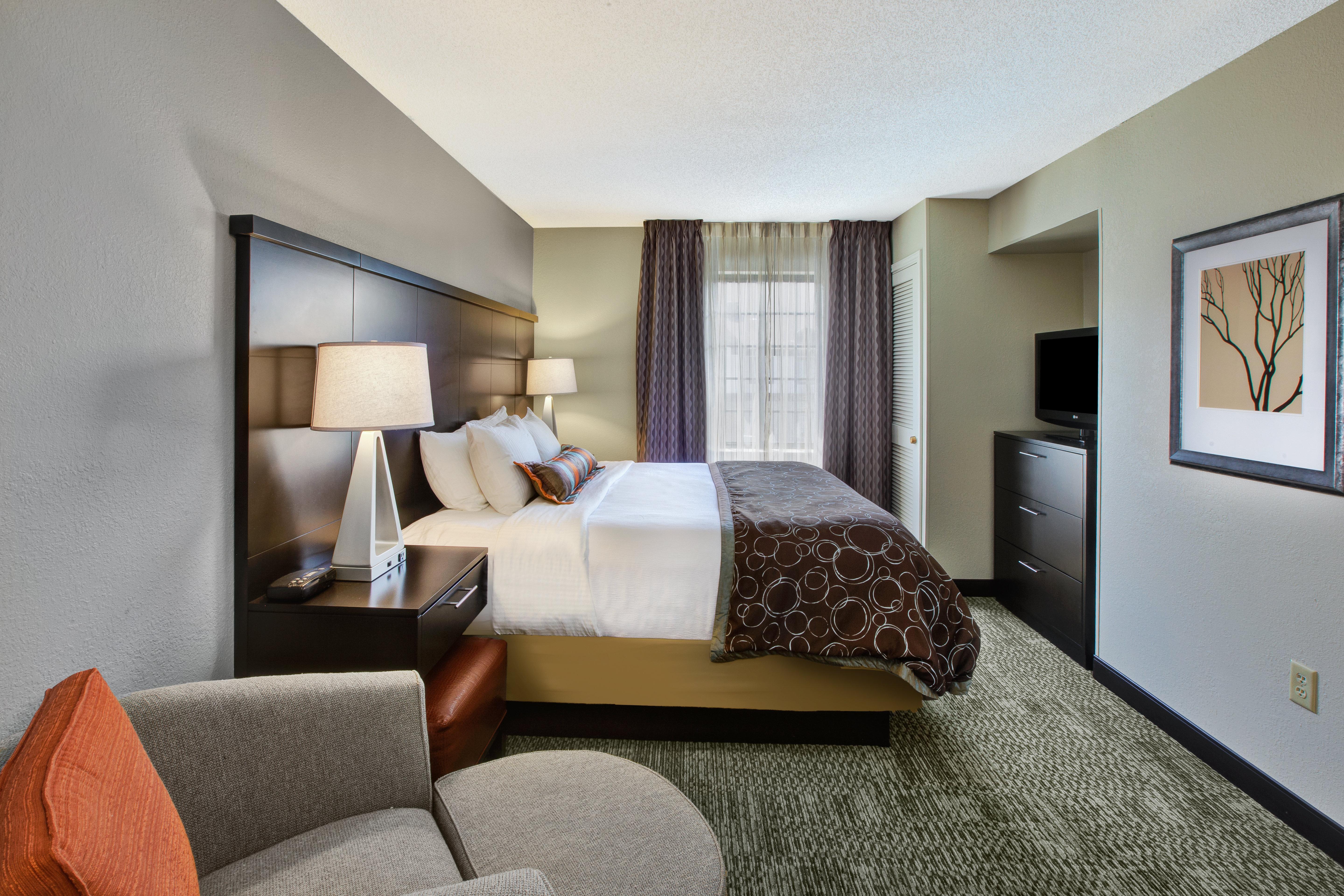 Staybridge Suites Louisville - East By Ihg Kültér fotó