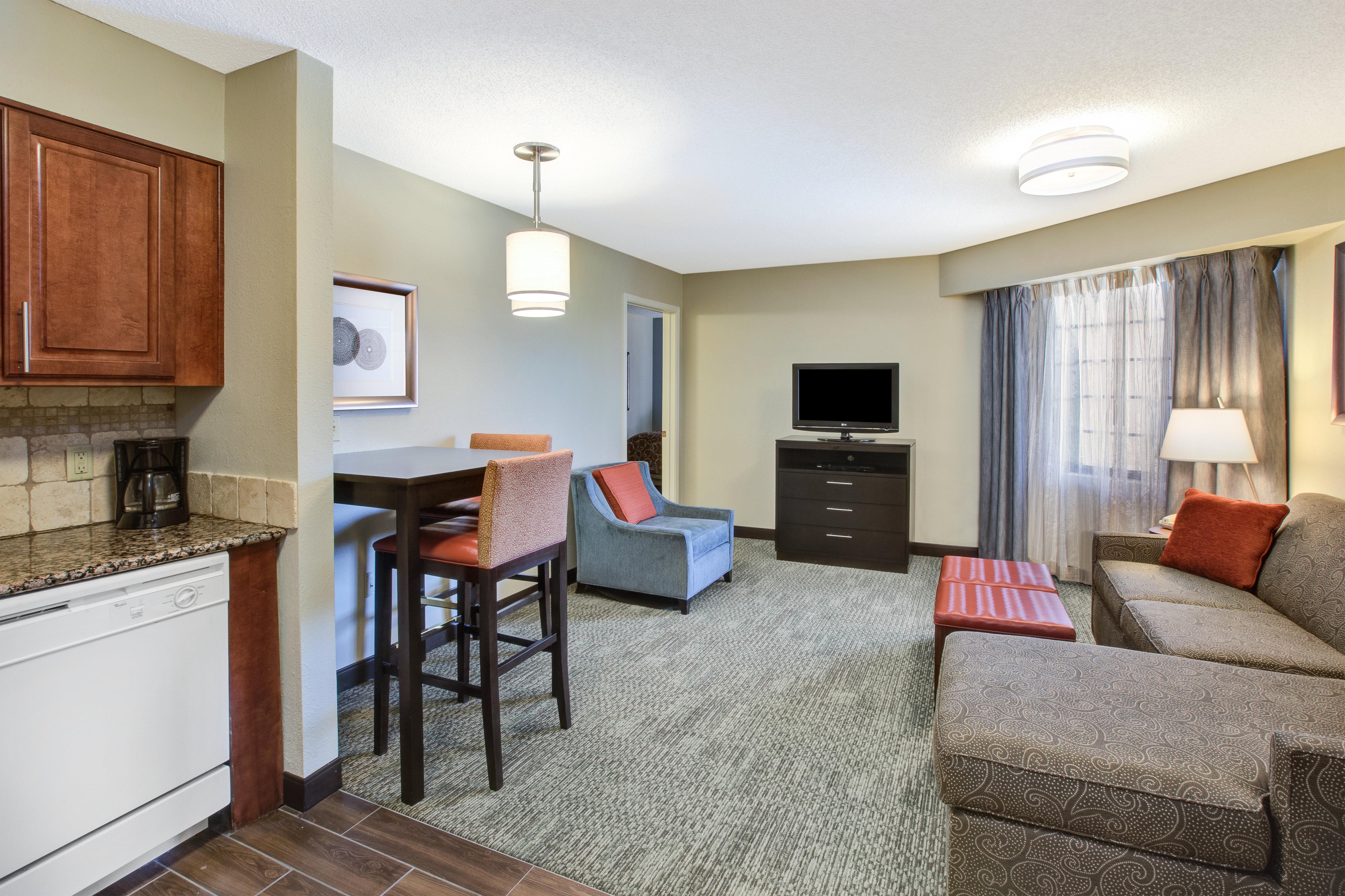 Staybridge Suites Louisville - East By Ihg Kültér fotó