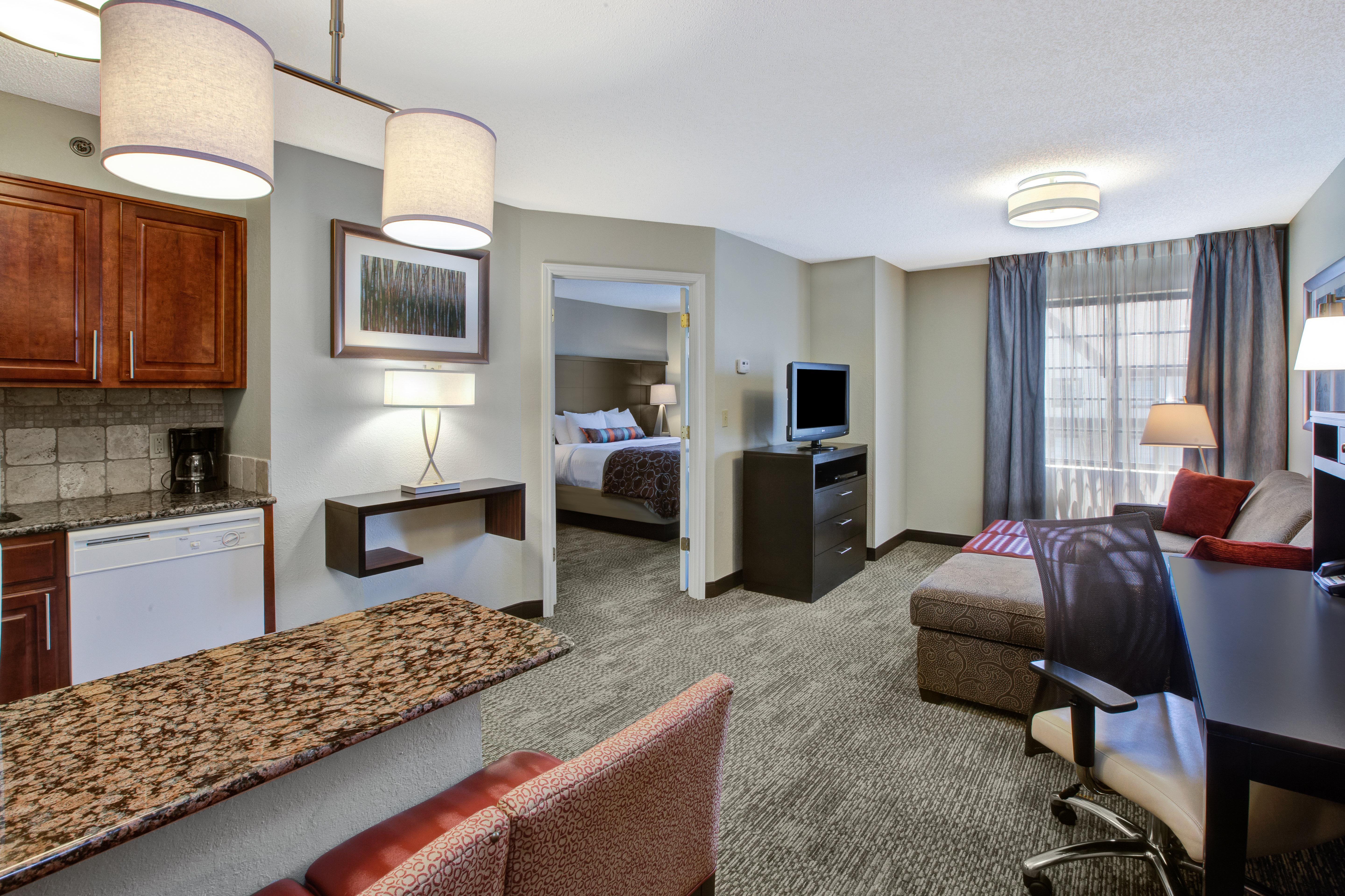 Staybridge Suites Louisville - East By Ihg Kültér fotó