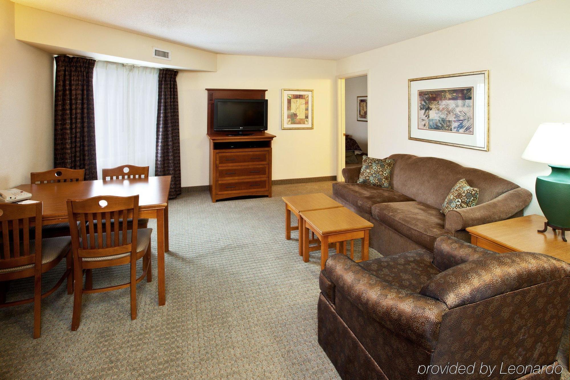 Staybridge Suites Louisville - East By Ihg Szoba fotó